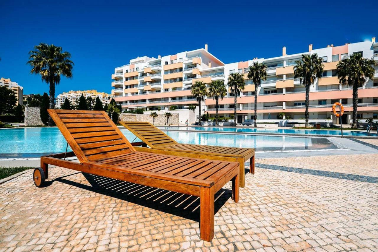 Fantastic Seaside Family Apartment With Pool Parede Εξωτερικό φωτογραφία