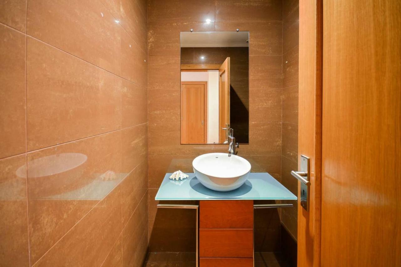 Fantastic Seaside Family Apartment With Pool Parede Εξωτερικό φωτογραφία
