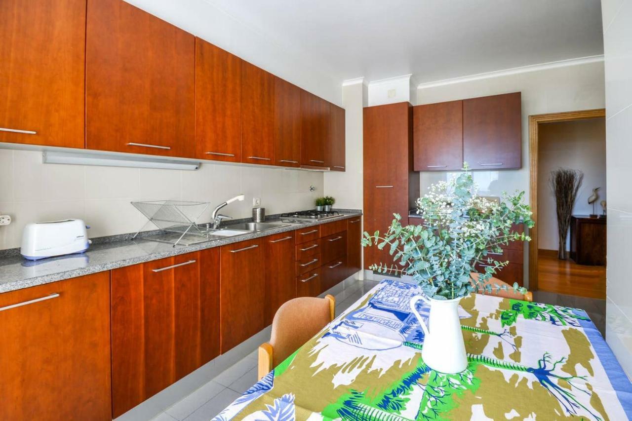 Fantastic Seaside Family Apartment With Pool Parede Εξωτερικό φωτογραφία