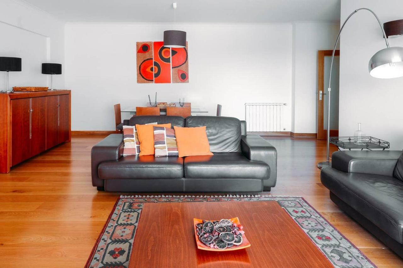 Fantastic Seaside Family Apartment With Pool Parede Εξωτερικό φωτογραφία