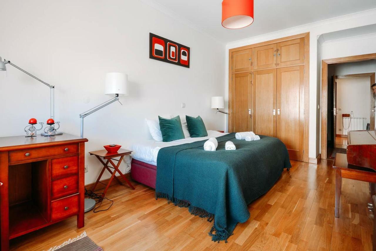 Fantastic Seaside Family Apartment With Pool Parede Εξωτερικό φωτογραφία